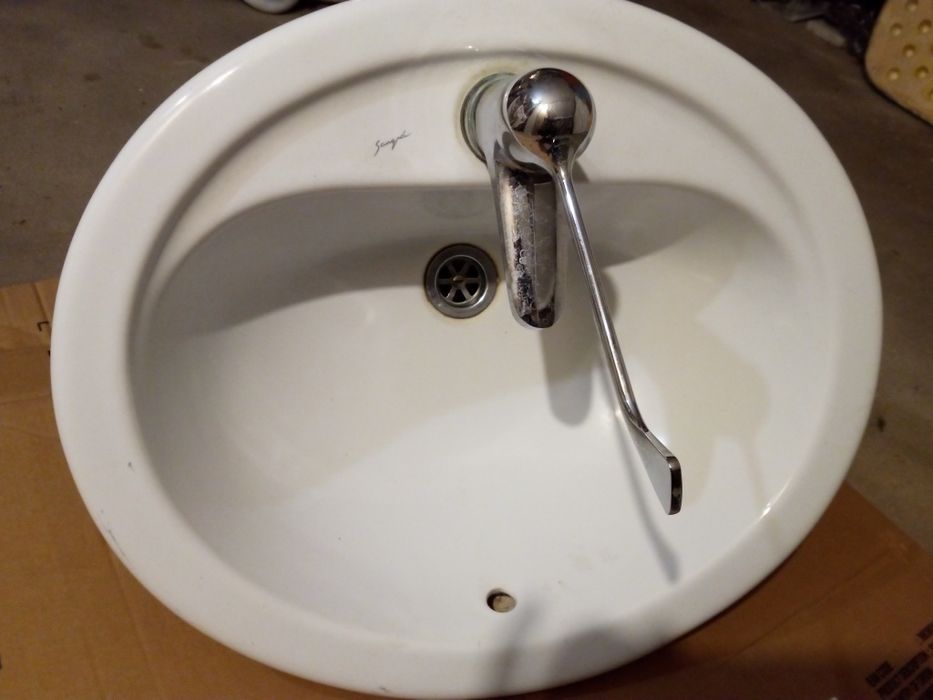 Umywalka wpuszczana w blat