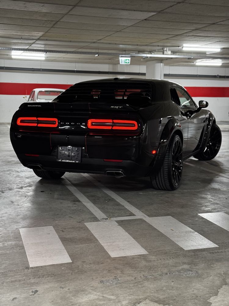 Dodge challanger kit SRT
