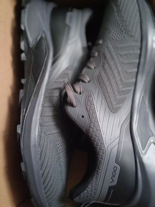 Кросівки розмір 46