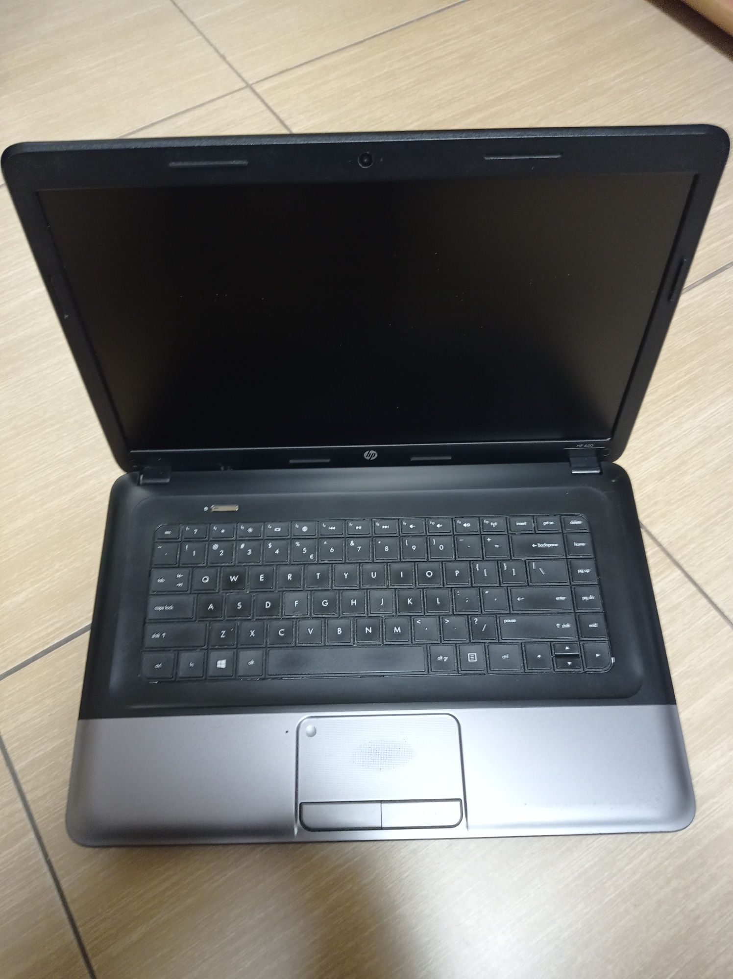 Laptop HP 650 4\128GB