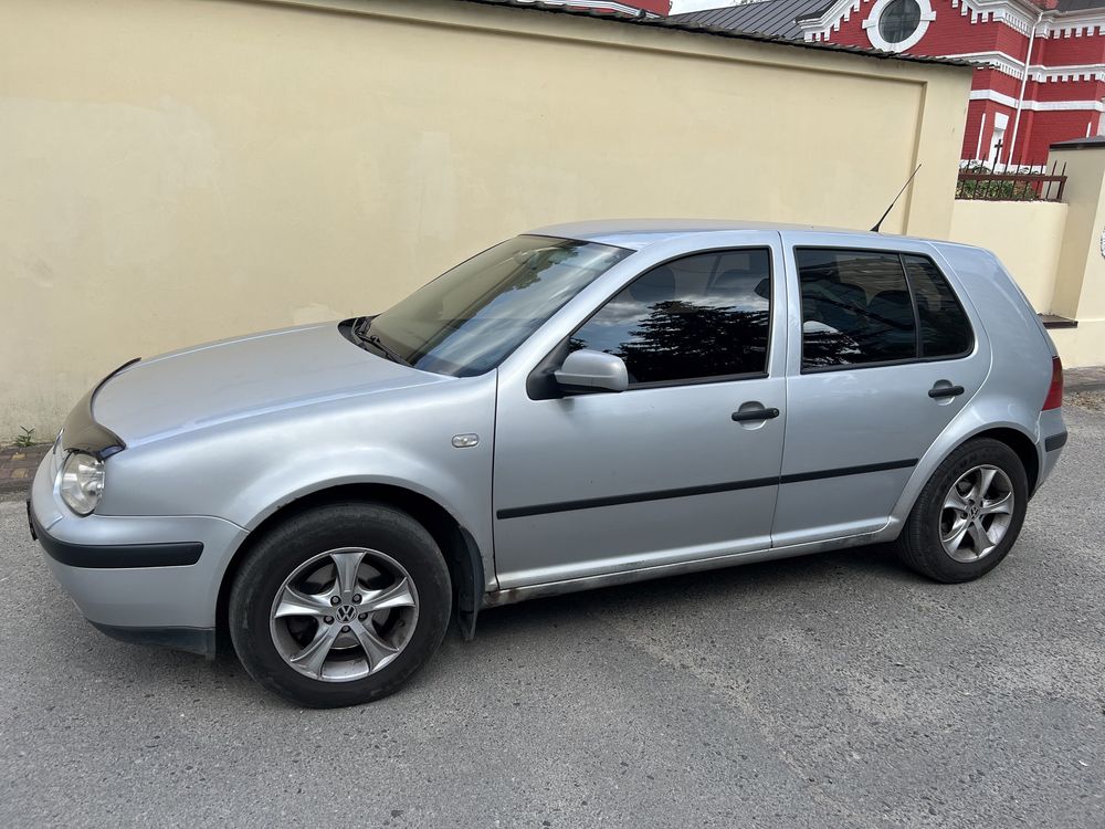 Продам Volkswagen Golf 4