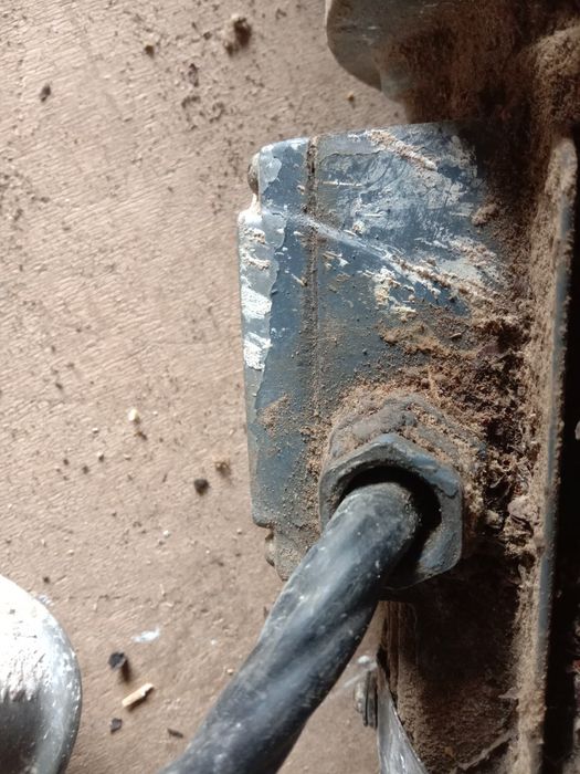 Двигун з фланцем