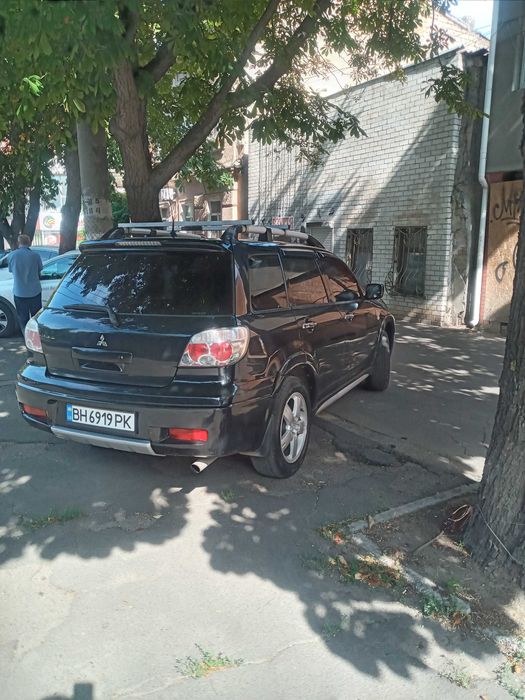 продам мицубиси аутландер