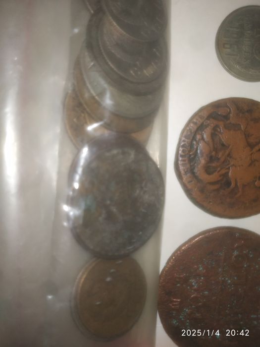 Продам разные монеты