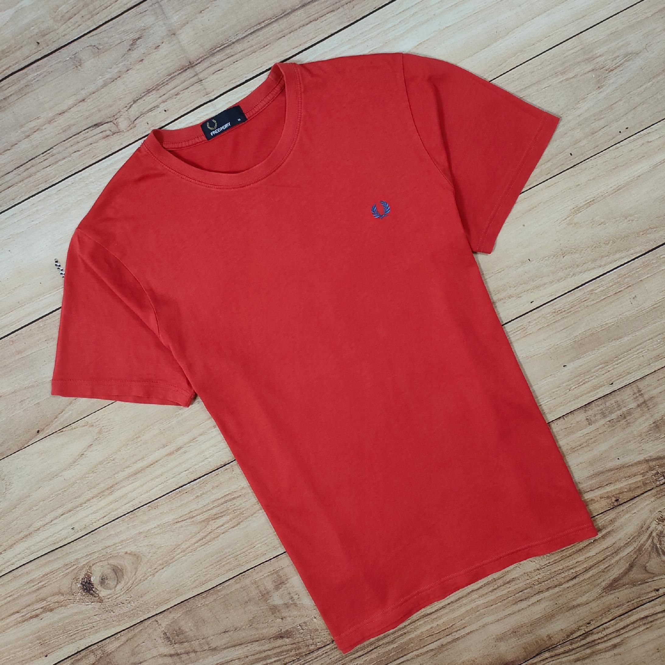 FRED PERRY Koszulka Czerwona Męska Logowana r. M