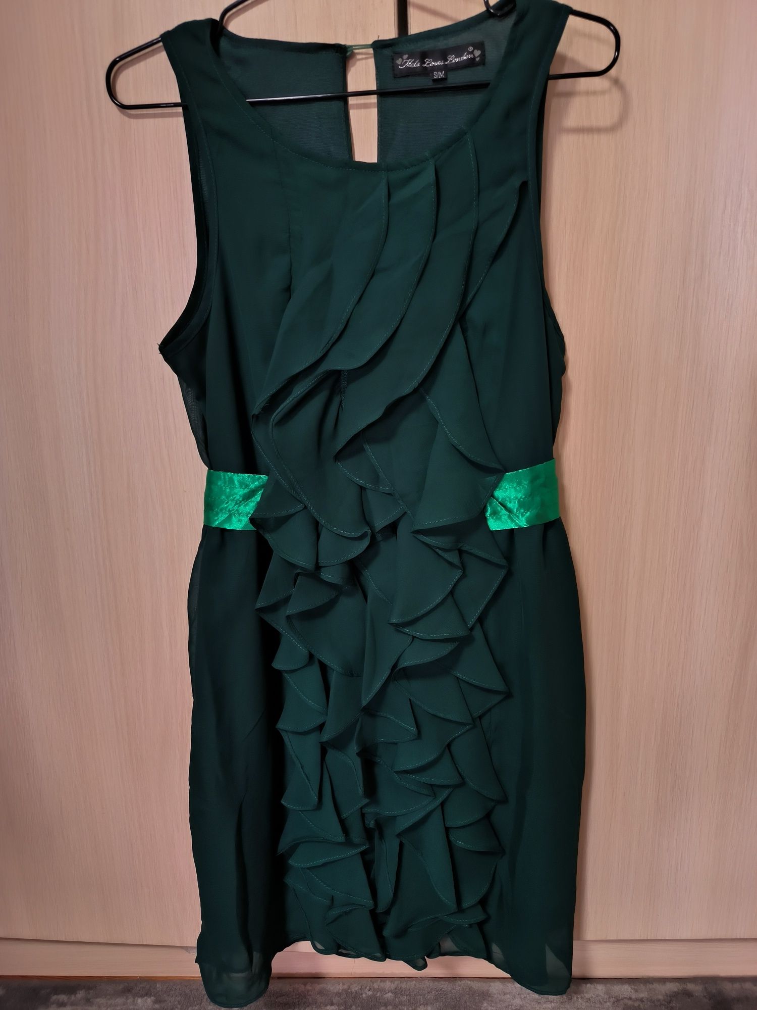 Сукня літня зелена шифонова на М розмір