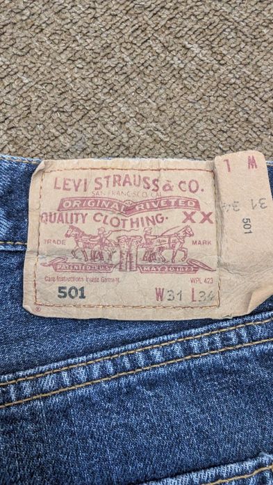 Зимова куртка,Шорти LEVIS original