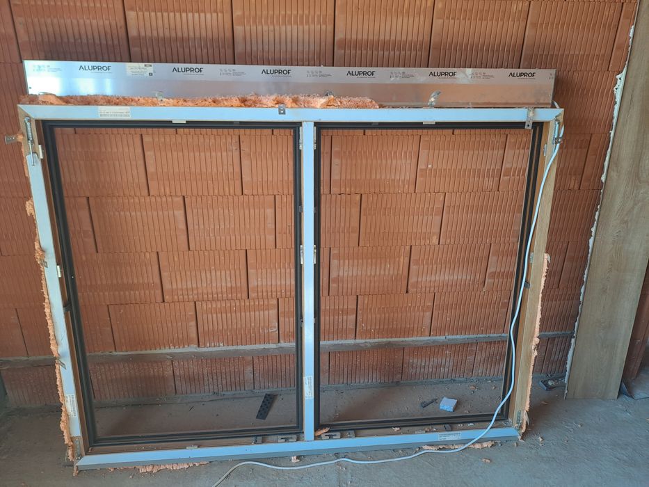 NOWE 2x okna Thermoprofil  z roletami elektrycznymi okazja!