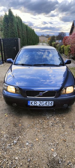 Volvo S60 2,4b 170km