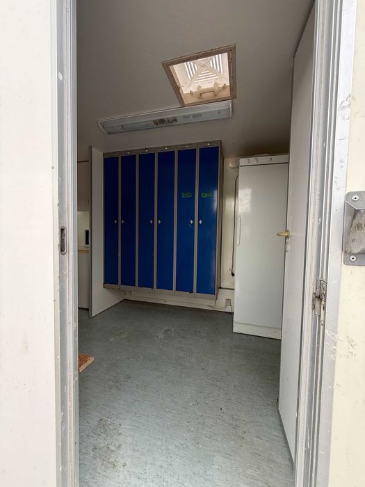 Kontener socjalny przyczepa na kołach budowlany barak