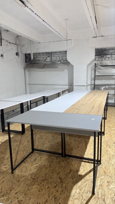 Столи великий вибір