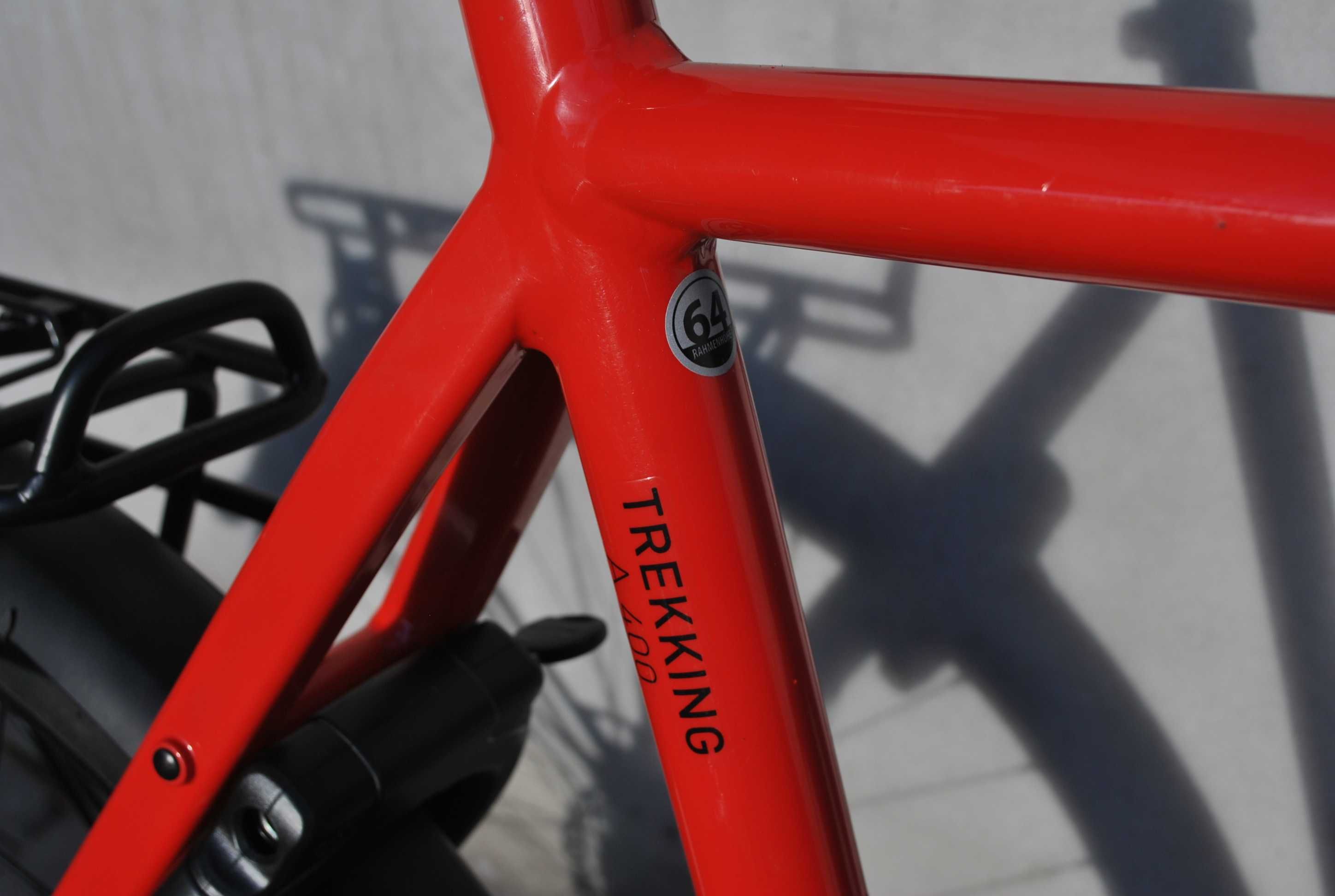 Idealny rower trekkingowy Velo De Ville A400 28" Shimano CZERWONY