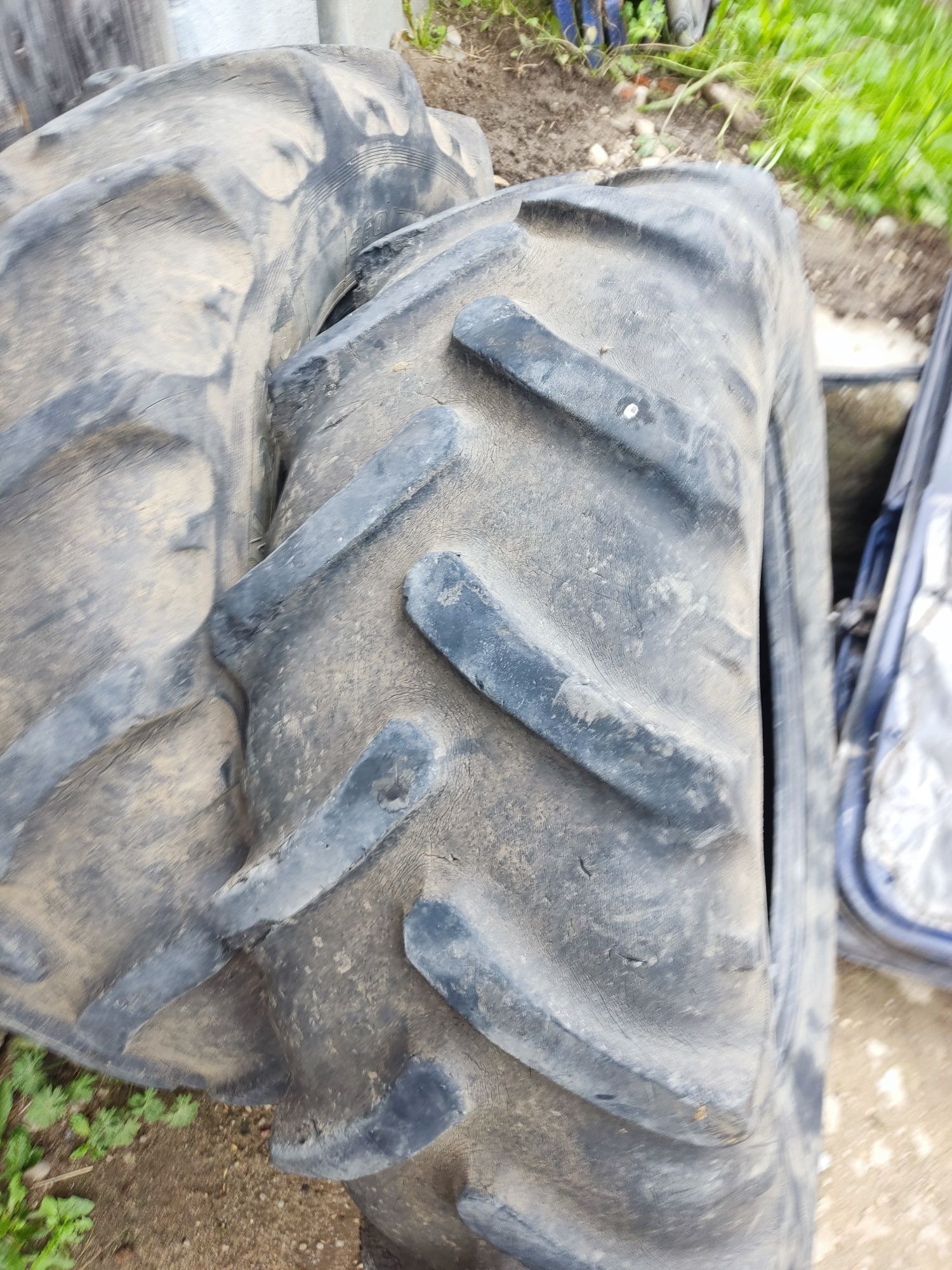 Opony rolnicze Stomil Olsztyn 360/70 r24