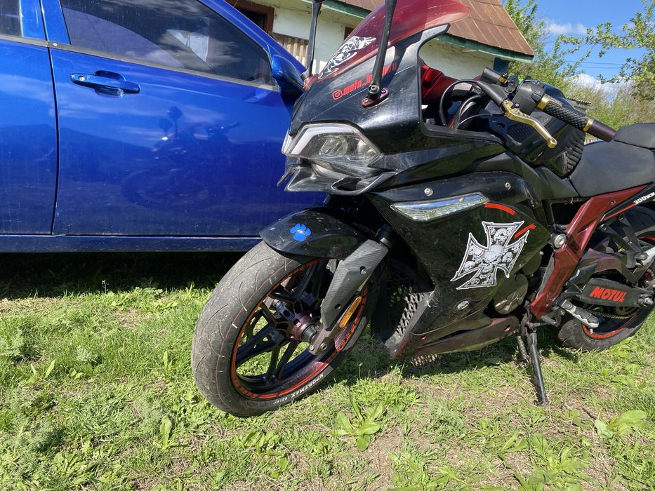 Voge 300rr продаж була скользачка