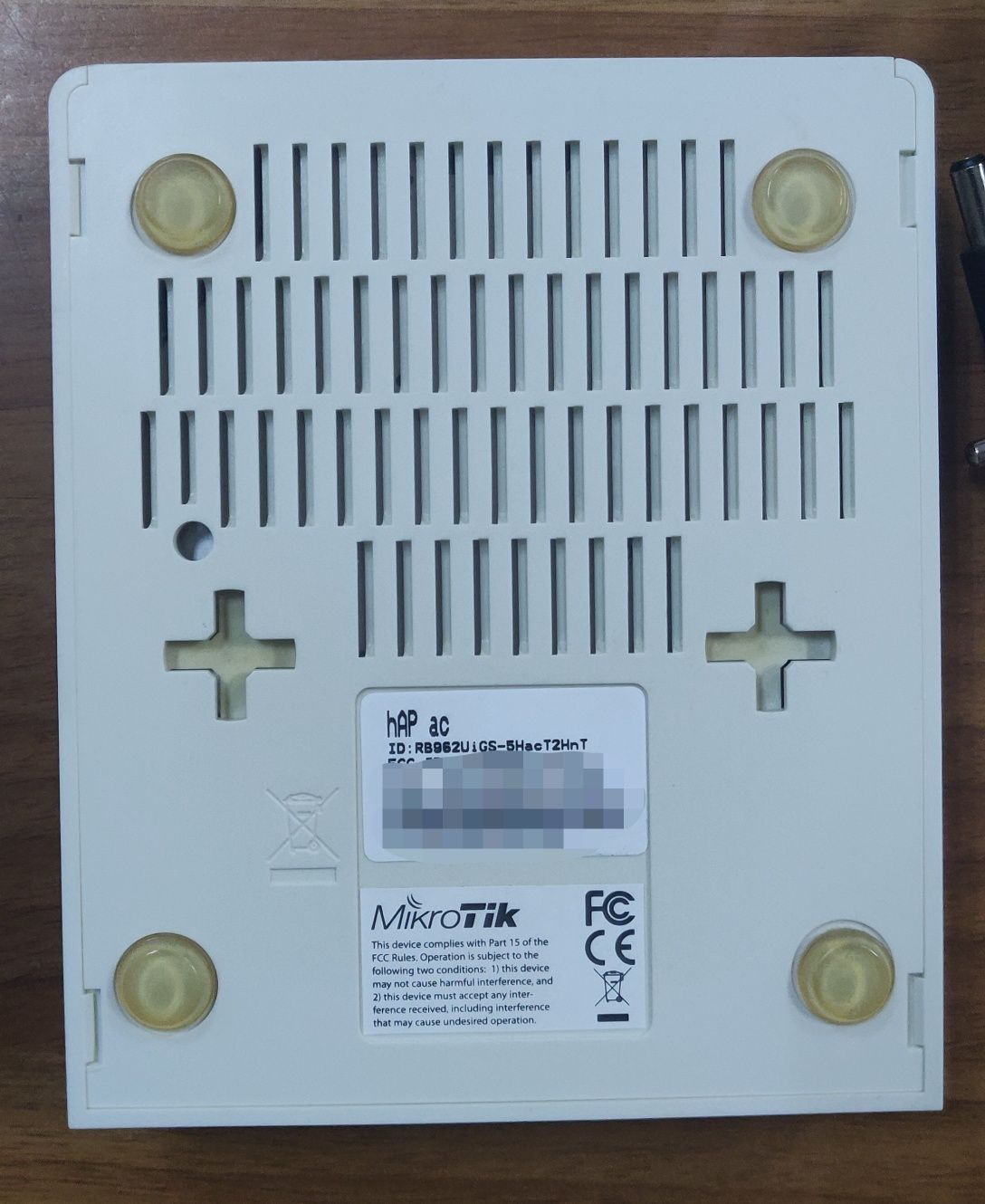 Wi-Fi роутер MikroTik hAP ac (RB962UiGS-5HacT2HnT)