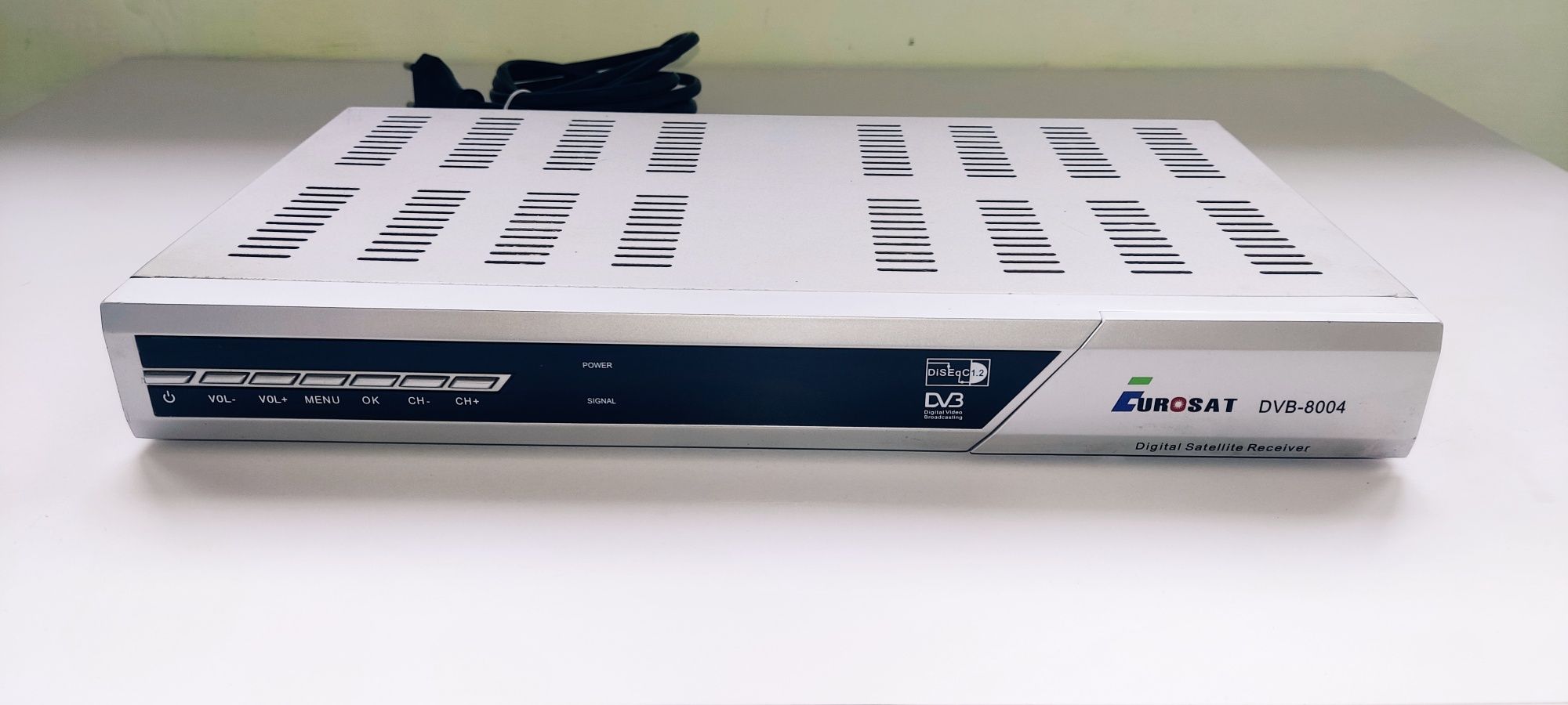 Цифровой спутниковый ресивер Evrosat  DVB-8004