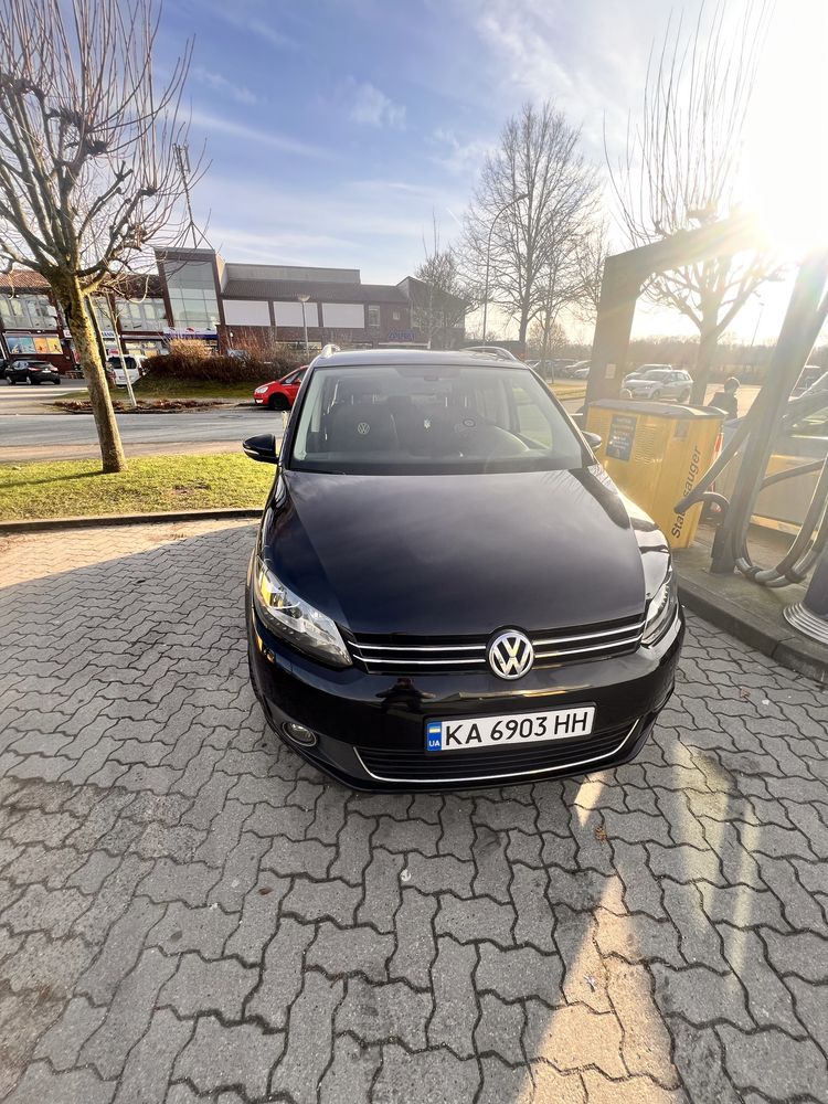 volkswagen touran