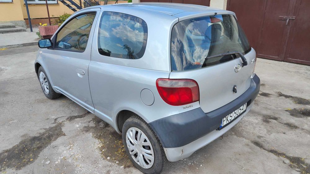 Toyota Yaris 1.0 VVT-i 2002r