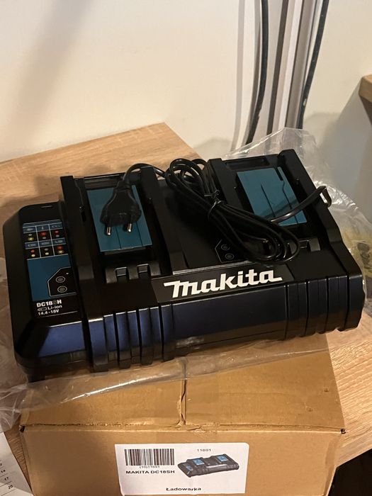 Dwuslotowa Ładowarka do Akumulatorów NOWA