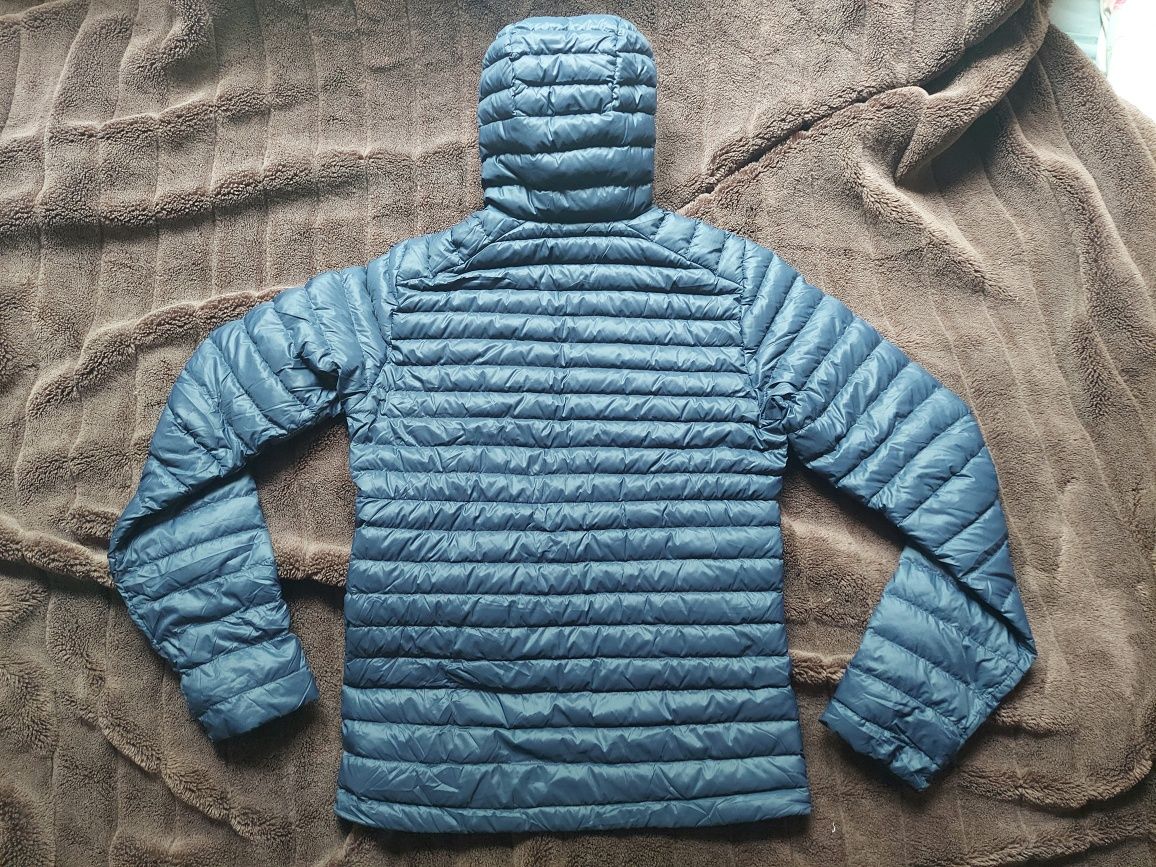 Куртка пуховик ультралегкий фірми quechua mammyt оригінал 

Куртка-пух