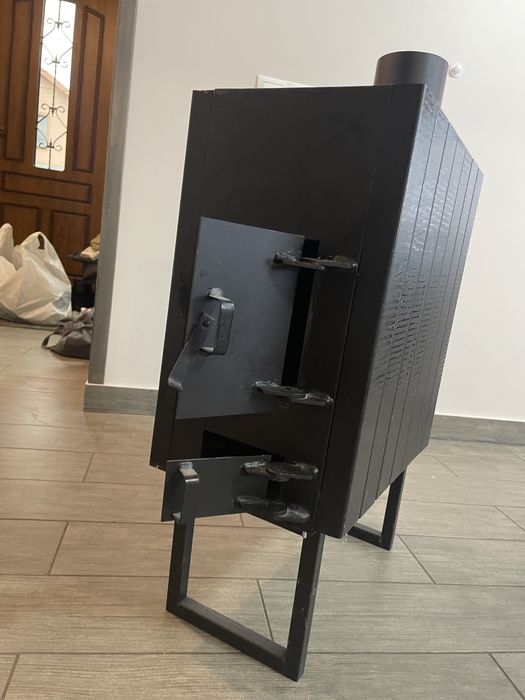 Піч-буржуйка  з радіатором та варочною поверхнею