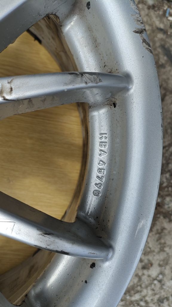 Диски Platin  з  Renault Scenic 2, Megane, Sandero, Logan R16 4/100