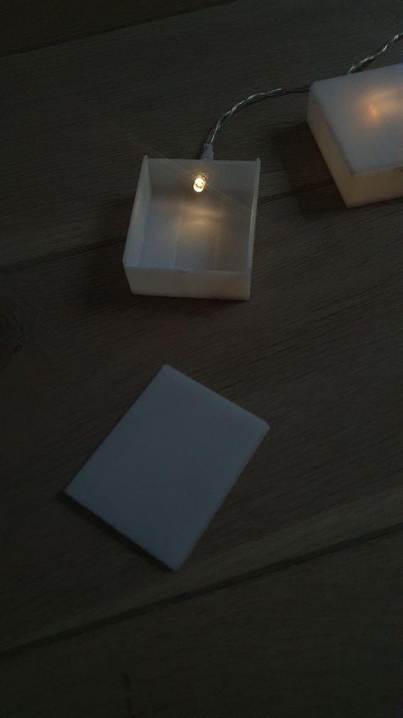śwaitełka, łańcuszek z tabliczkami LED