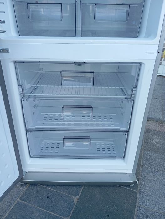 Холодильник Grundig No-Frost Ширина 70см нержавейка из Германии