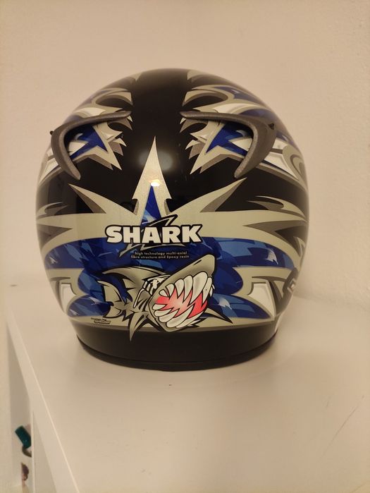 Capacete Shark RSI – Tamanho M – Edição Gráfica “Shark Attack”