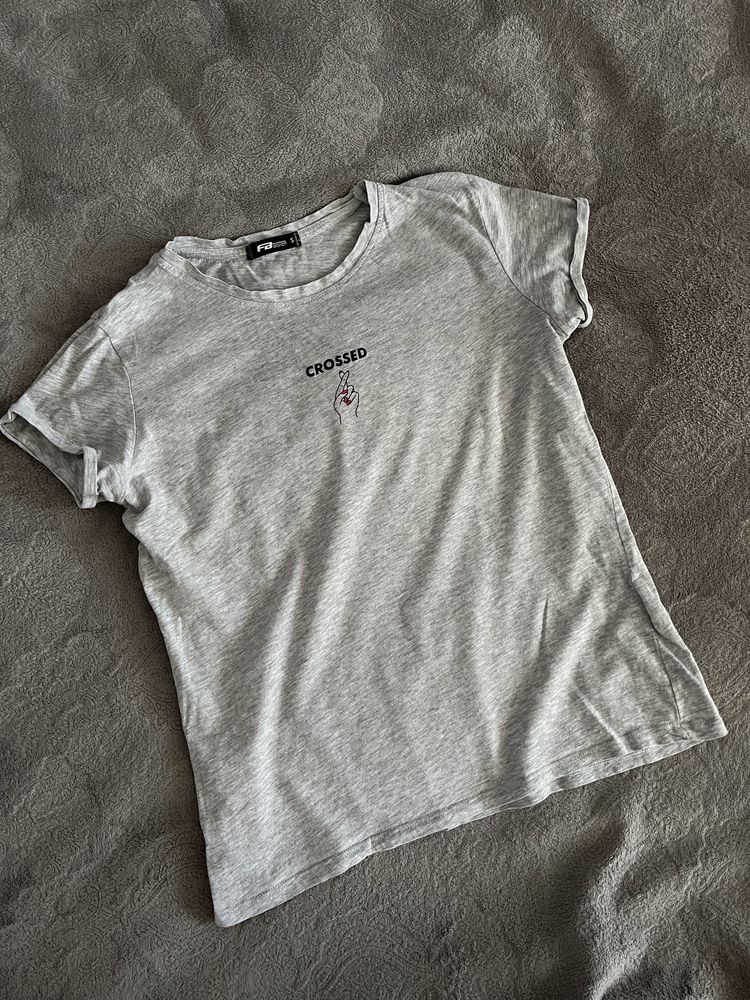 szara bluzka koszulka New Yorker FB Sister