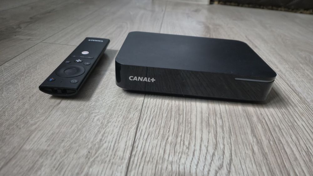 Canal+ box dekoder