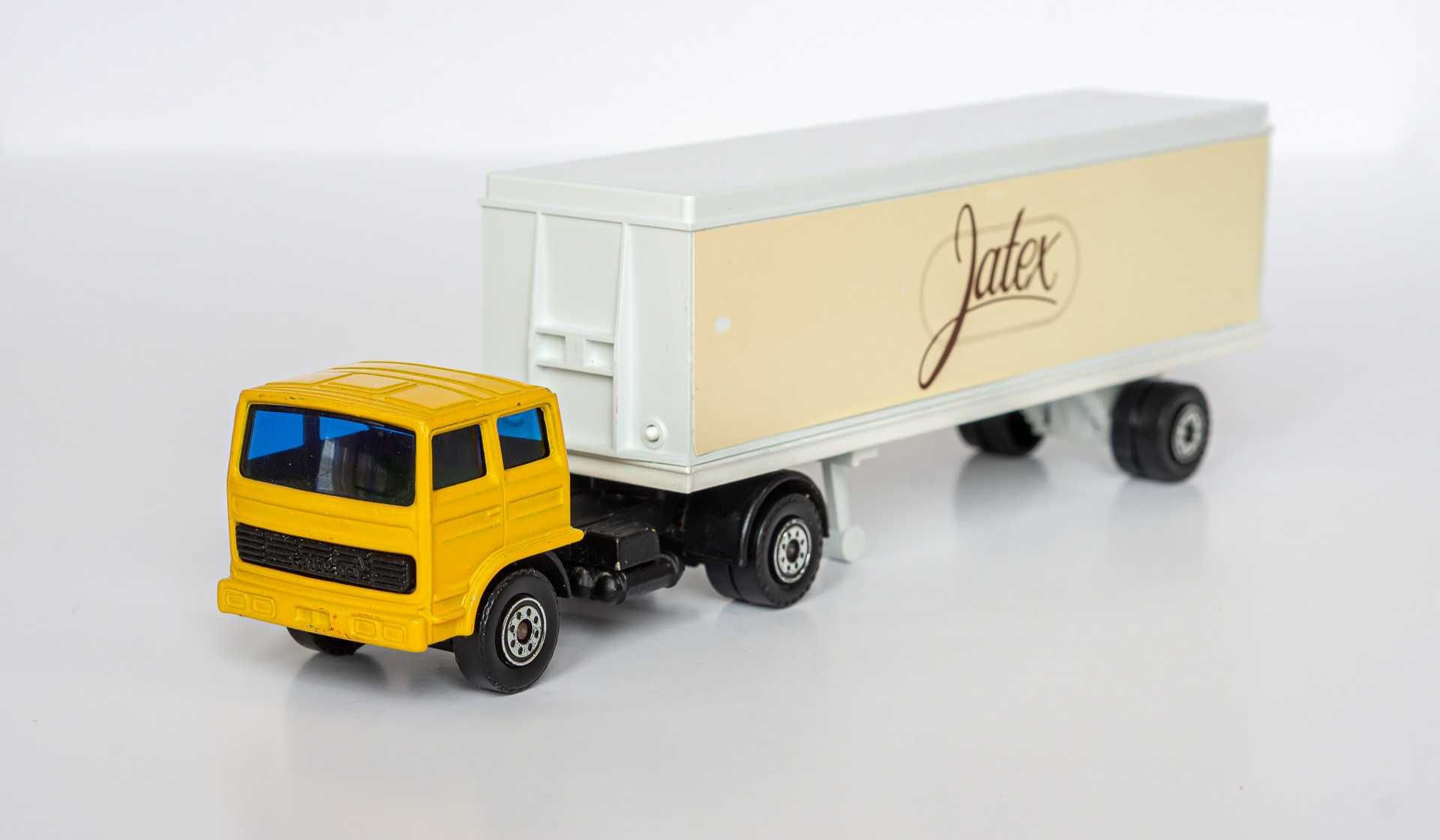 1:60 Saviem (Renault) H875 truck 1977, SOLIDO #1177 France