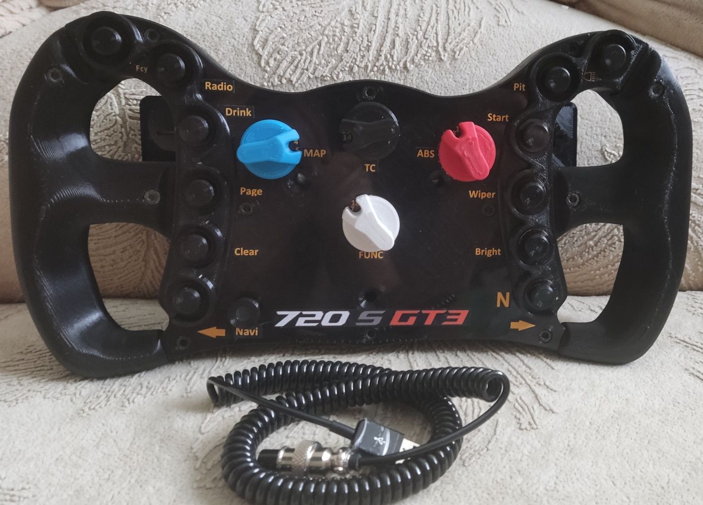 Штурвал для симрейсинга руль McLaren 720S GT3 simracing thrustmaster