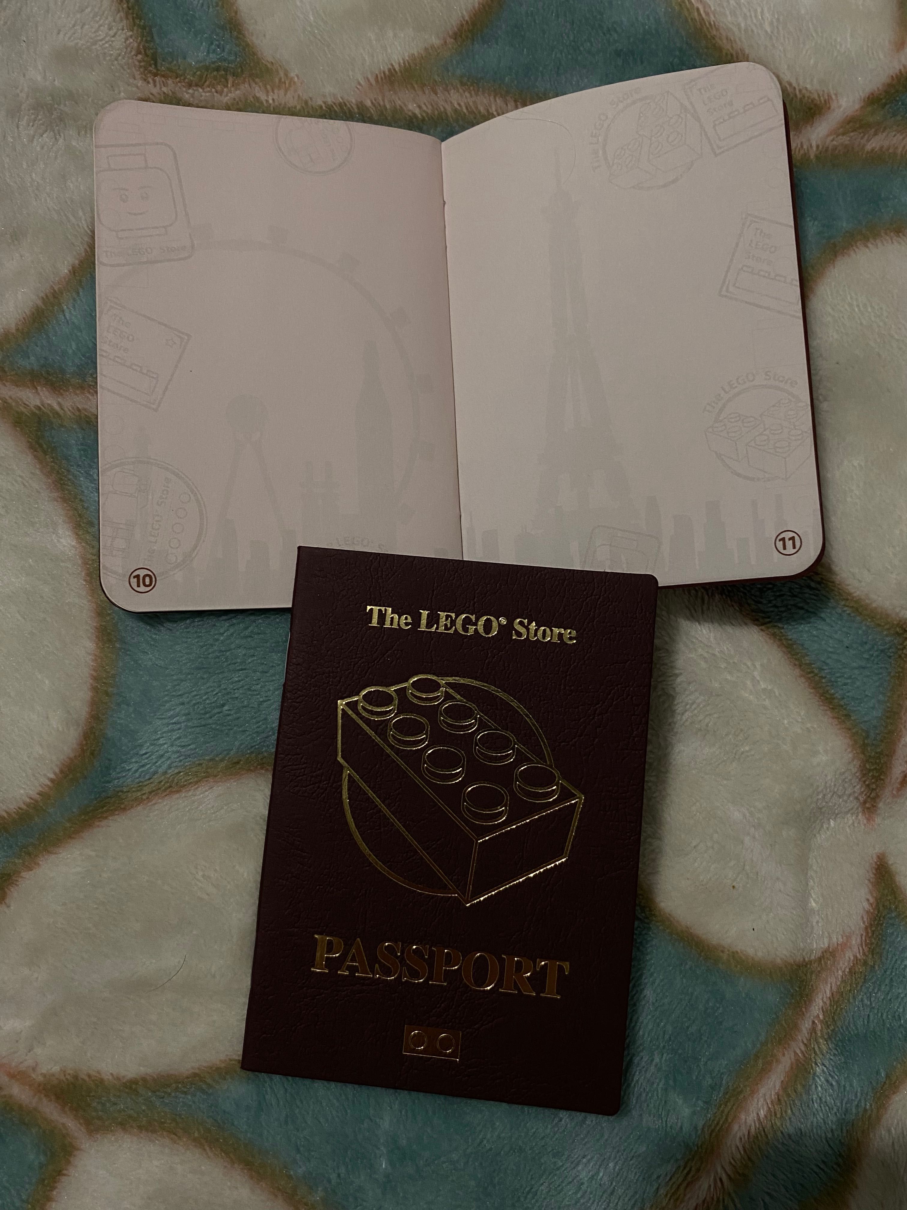 Новий! Оригінал Лего паспорт Lego Passport