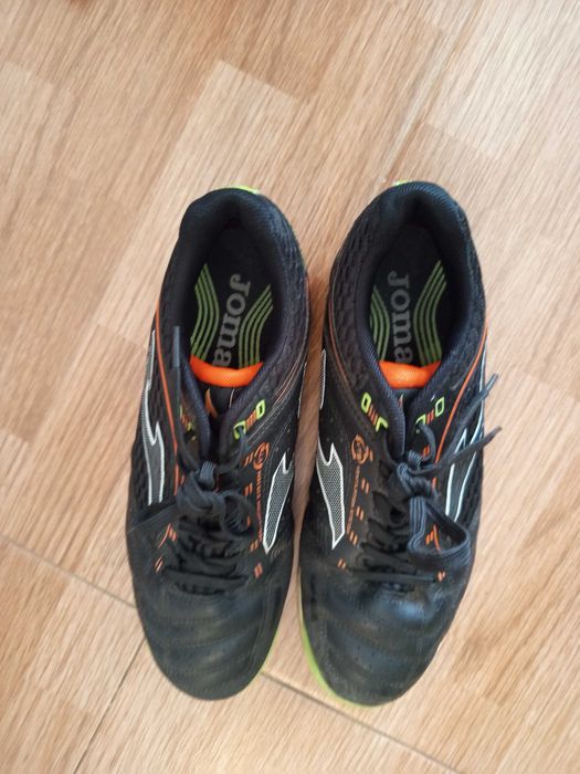 Chuteiras futsal joma