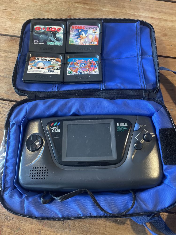 Para peças!! Gamegear + Jogos