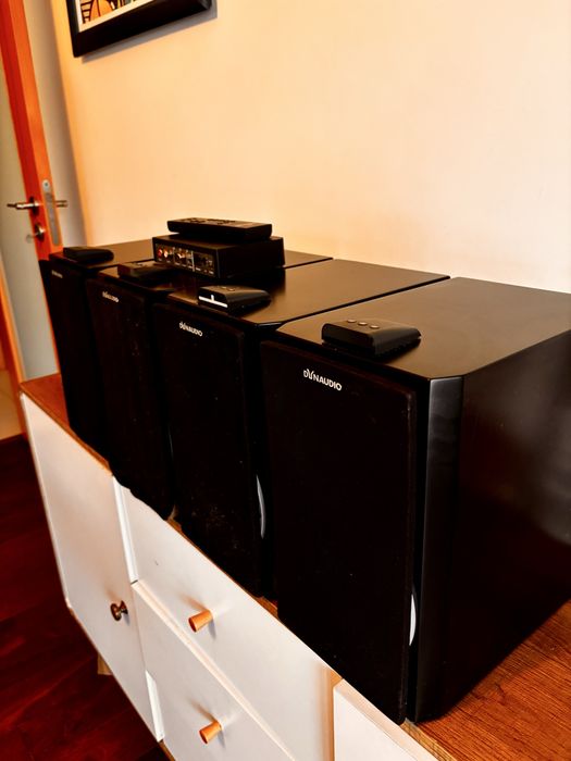 Colunas Dynaudio XEO 4 + Dynaudio HUB