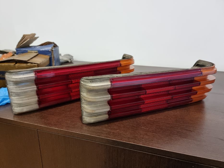 Farolins traseiros Mercedes W116