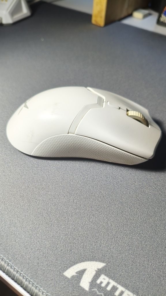 Delux M800 Pro — ігрова мишка з PAW3395