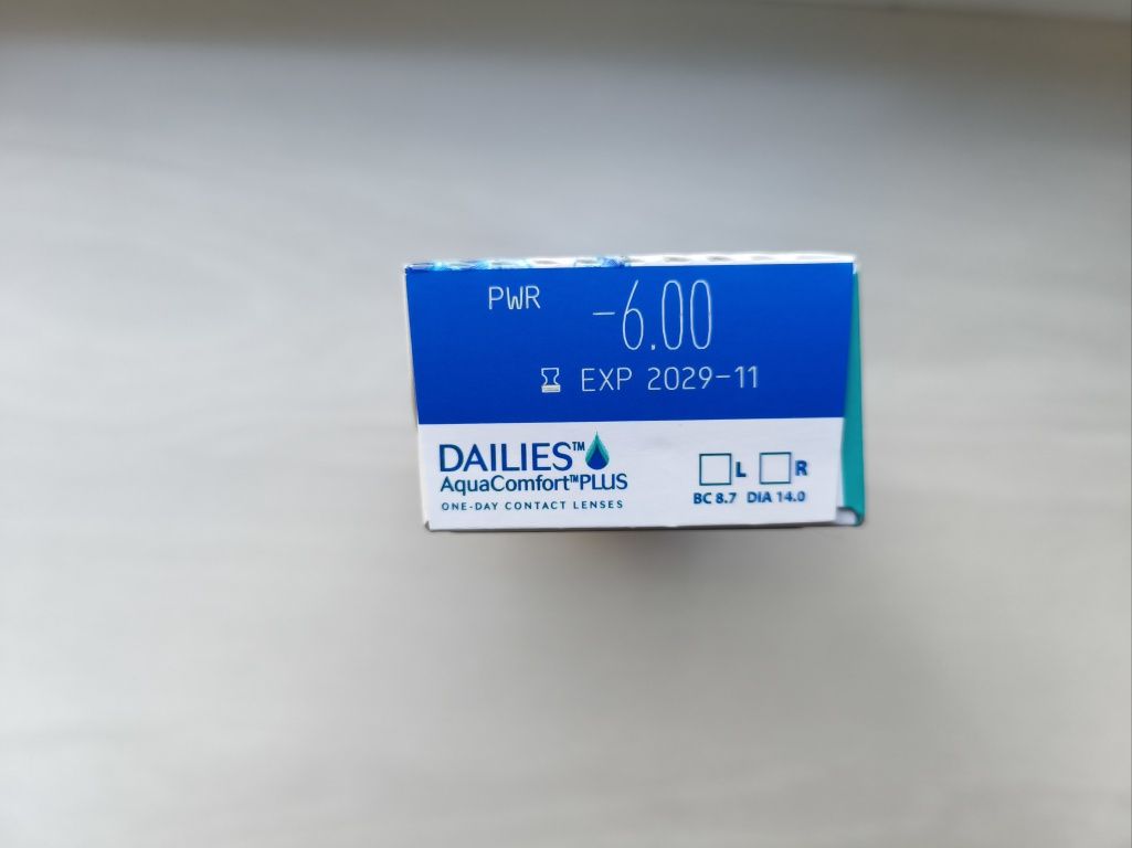 Контактні лінзи Alcon Dailies AquaComfort Plus -6 та -5,25