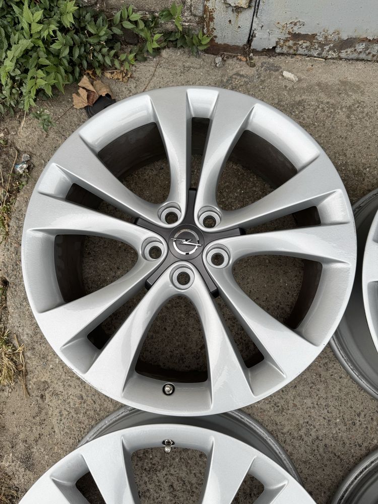 Opel insignia opc диски алюминиевое 8.5jx20 5x120 et4