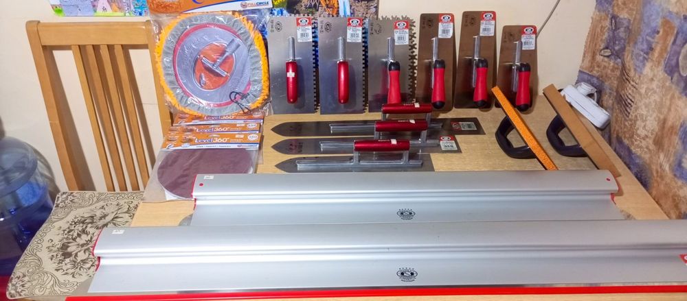 Ручний інструмент фірми Olejnik, для штукатурів та малярів, новий стан