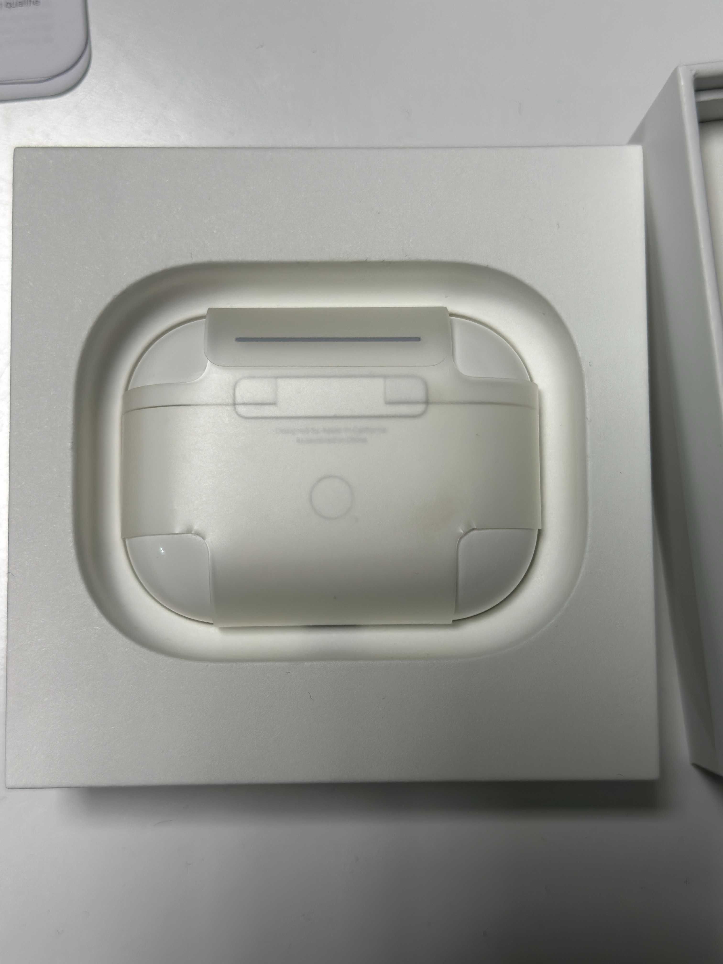 Оригінальні Apple AirPods Pro 2 USB-C