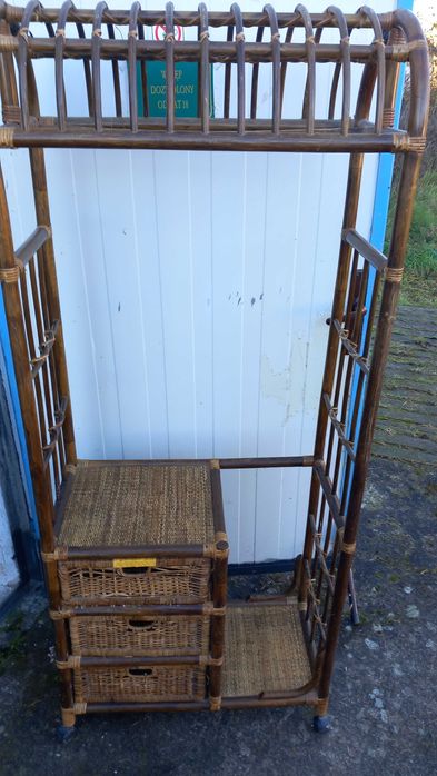 szafka wieszak na przedpokój z bambusa-wintage-boho