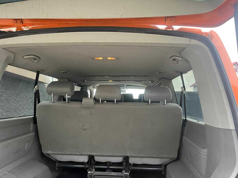 Volkswagen Transporter T5 wersja LONG Caravelle