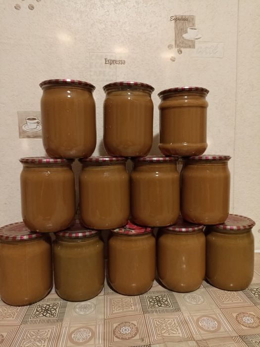 Продам дуже смачну згущонку підходить як для вафлі горішок і тортів.