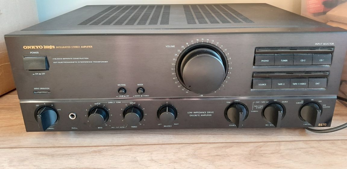 Wzmacniacz onkyo 8670