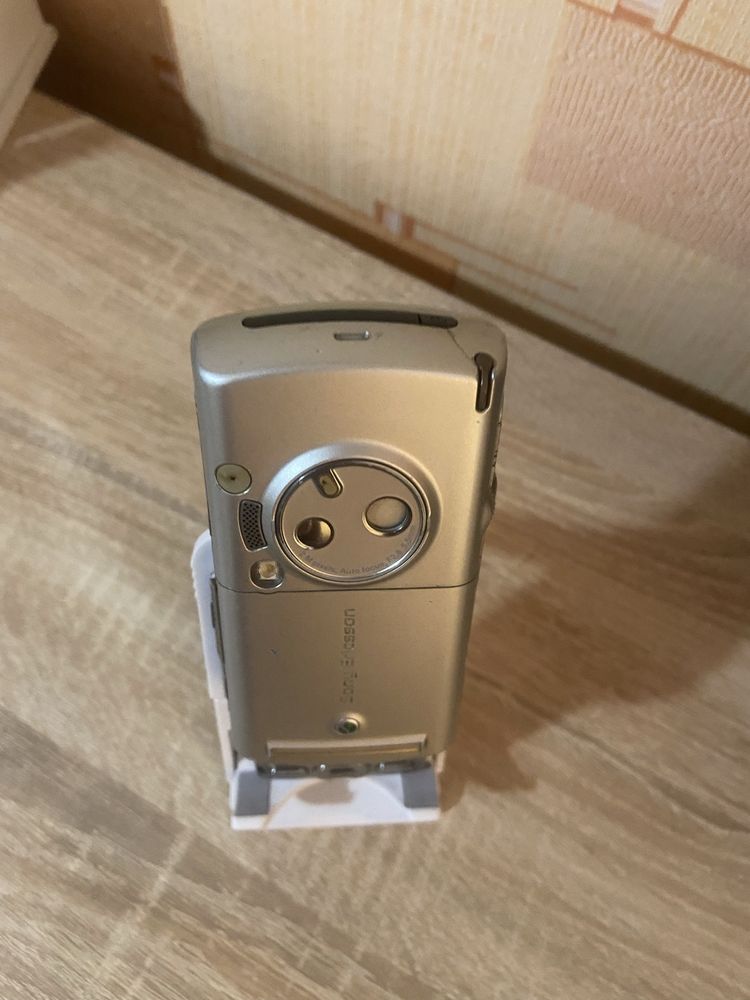 Sony Ericsson P990i