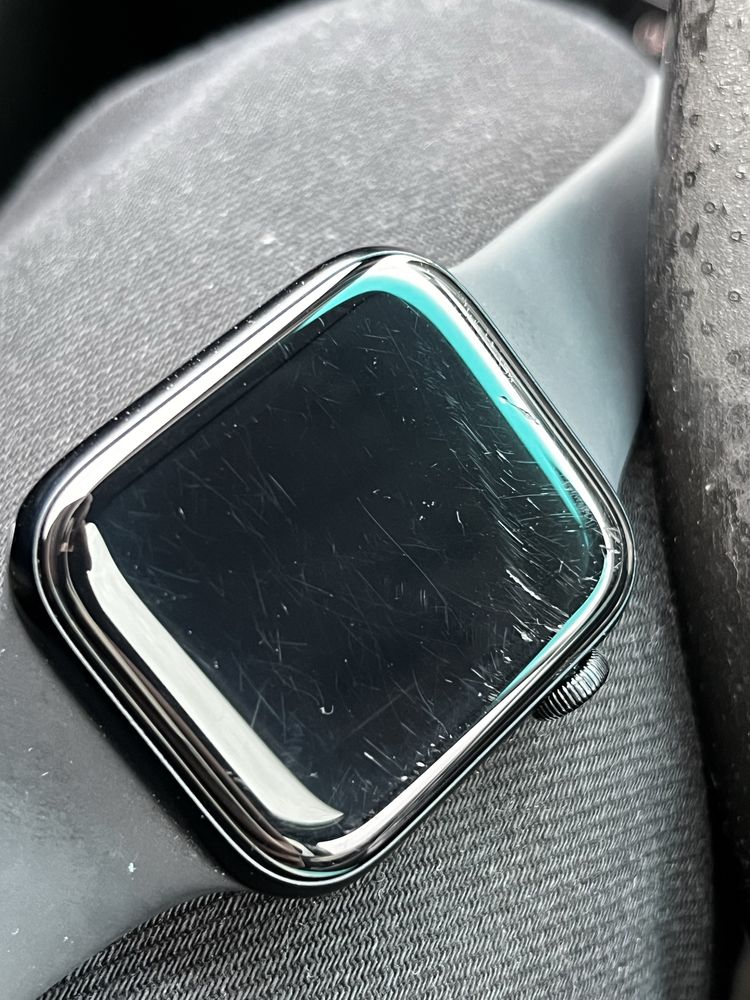 Apple watch se2 44mm GPS + Cellular