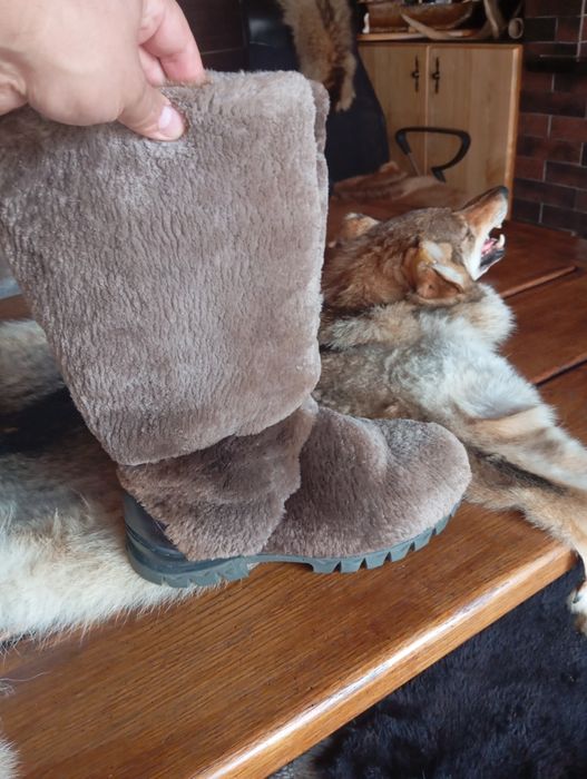 Продам сапожкі унти, видра і бобер шию на заказ любий розмір